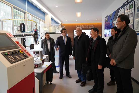 段正澄院士参观武软光电应用技术协同创新中心