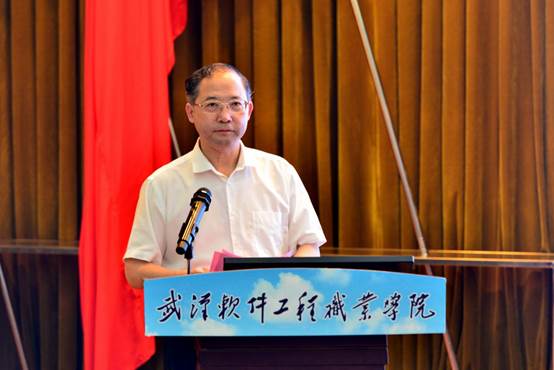 1561629302976305.jpg 武汉市教育局副局长田文江讲话